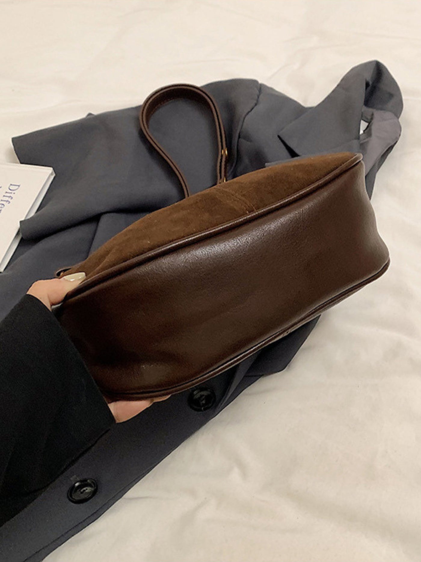 Élodie Shoulder Suede Bag